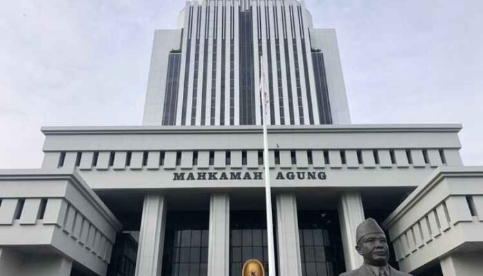 Kala Putusan MA Bikin “Maju Kena, Mundur Kena”…