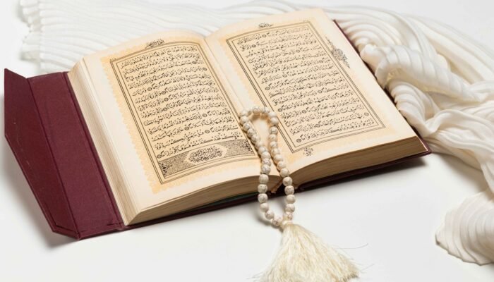 Bebas dari Kebingungan: Memahami Al-Qur’an dengan Akal Sehat