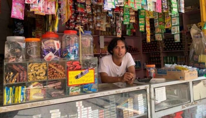 Warung Madura: Kisah Sukses UMKM yang Mengubah Lanskap Ritel Indonesia