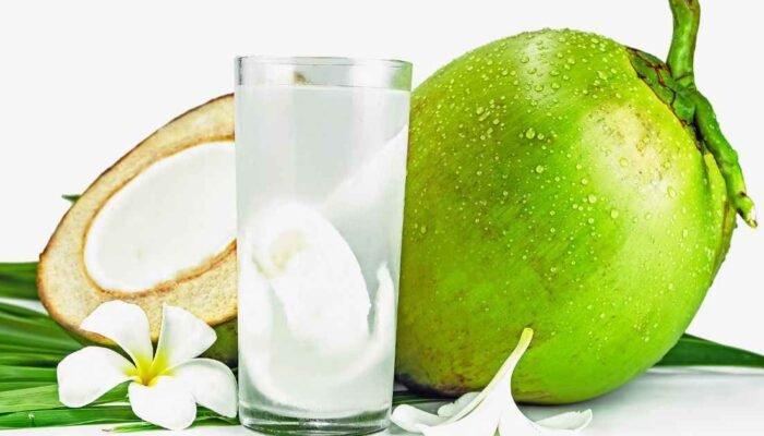 Manfaat Air Kelapa untuk Kesehatan Tubuh