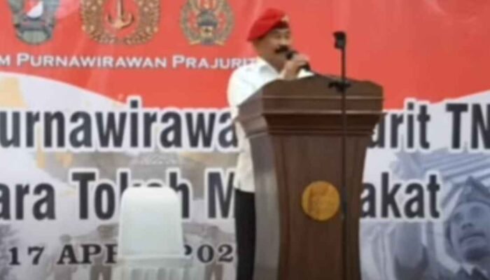 Drama Tuntutan Purnawirawan TNI: Antara Kegaduhan Politik dan Marwah Demokrasi