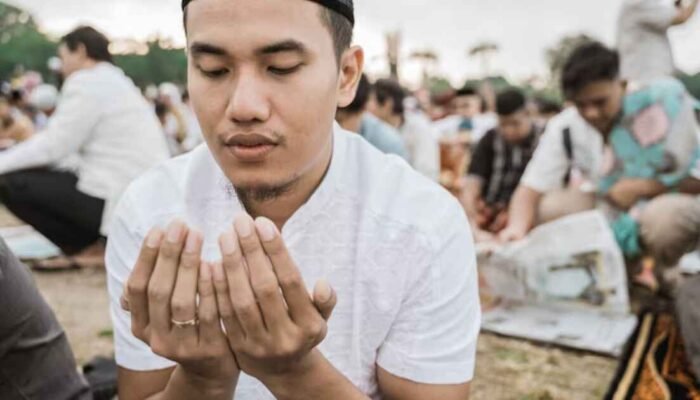 Menjadi Religius atau Sekadar Meniru Masa Lalu?