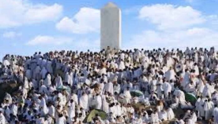 Arafah: Di Mana Tidak Ada Raja, Tidak Ada Rakyat, Hanya Hamba