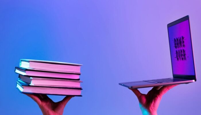 Membaca atau Membisu? Tantangan Literasi di Tengah Arus Teknologi