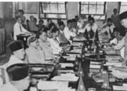 Antara Preambul UUD dan QS 2:8–9: Kemunafikan yang Mengakar dalam Sistem