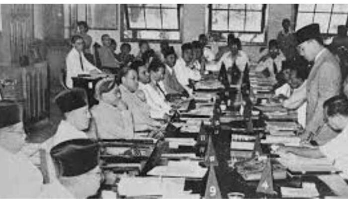 Antara Preambul UUD dan QS 2:8–9: Kemunafikan yang Mengakar dalam Sistem