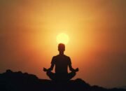 Tuhan Tidak Diam: Cara Al-Qur’an Menjawab Penderitaan Manusia