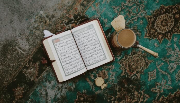 Wacana Intelektual Qur’ani: Akal, Ijtihad, Ilmu, dan Kritik terhadap Taklid