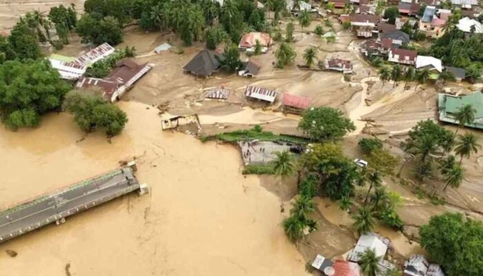 Negeri yang Mengingkari Nikmat: Refleksi QS An-Nahl 112 atas Bencana Sumatra